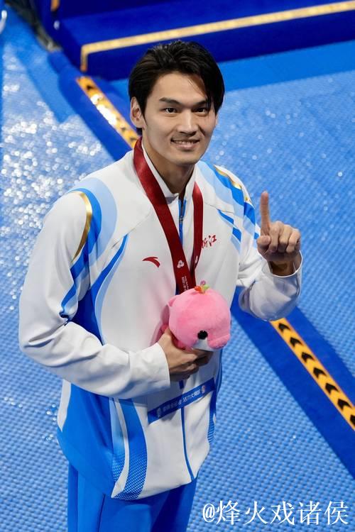 徐嘉余全运会男子100米仰泳夺冠，汪顺排名第四